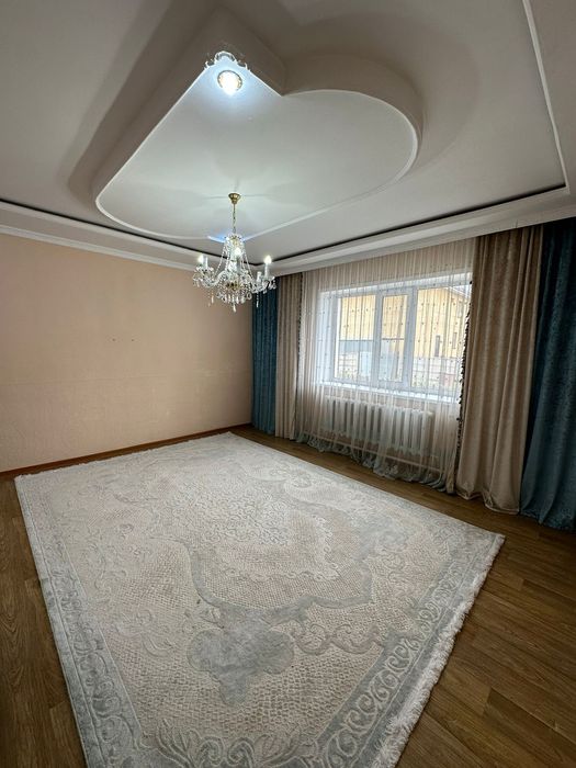 Продом большой дом с магазином.