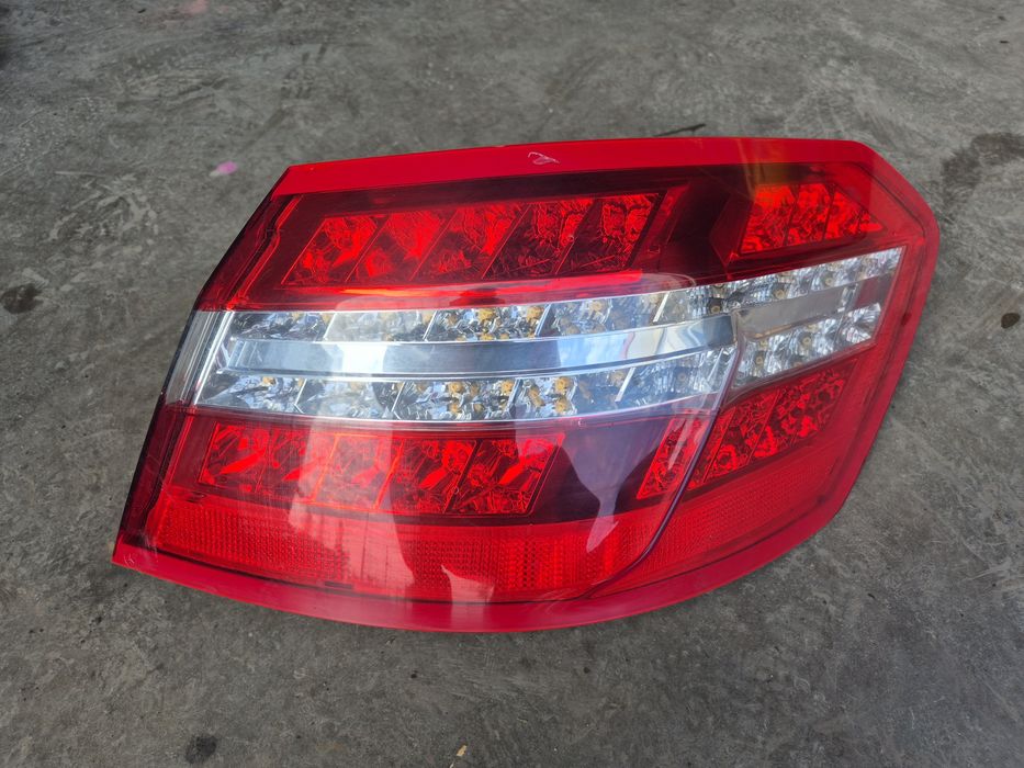 Stop dreapta mercedes e class w212 ful led an 2012 cod A2129060658
