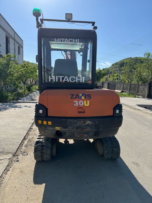Hitachi ZX-30 2008, MOTOR NOU