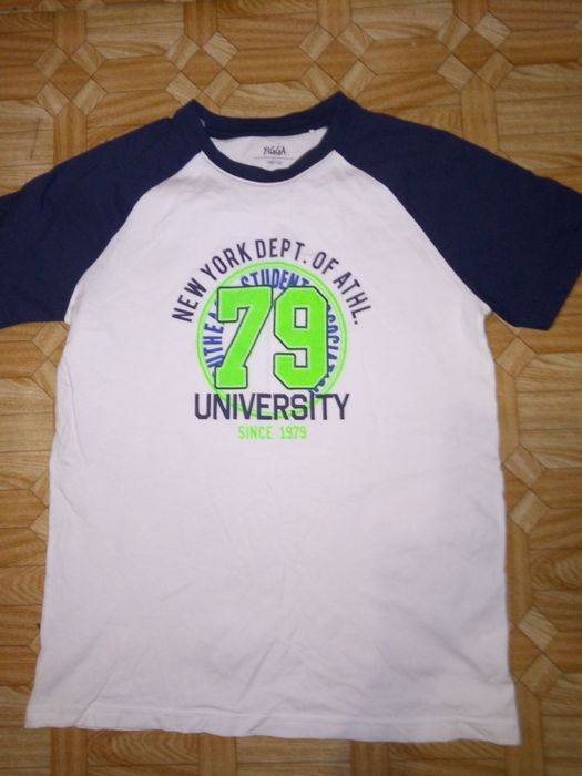 Продам футболки на мальчика.