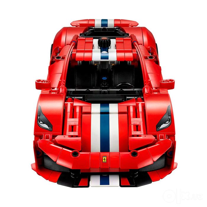 Конструктор LEGO Technic Автомобиль Ferrari 488 Pista, 882 деталей