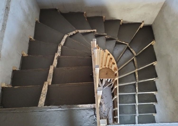 Лестница бетонная