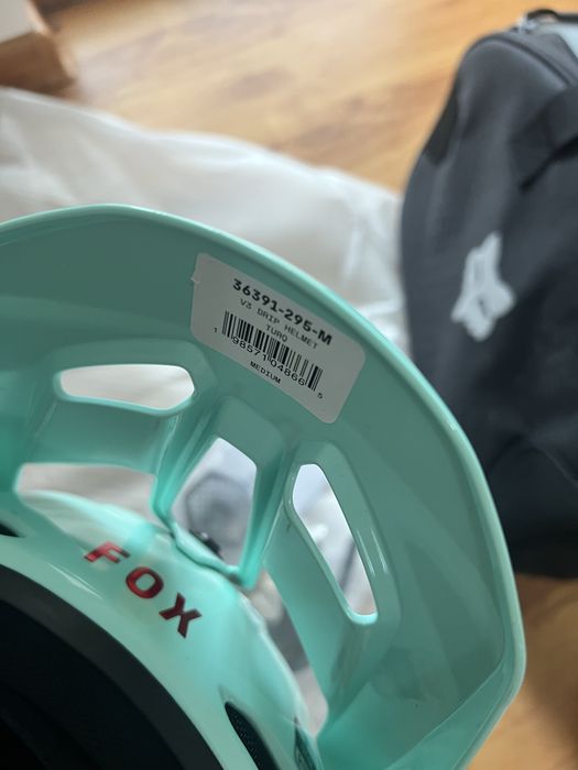 Casca FOX v3  noua marimea M 57-58 cm