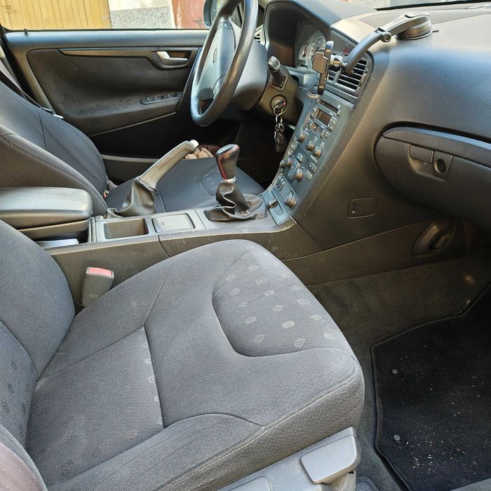 Продавам VOLVO V70