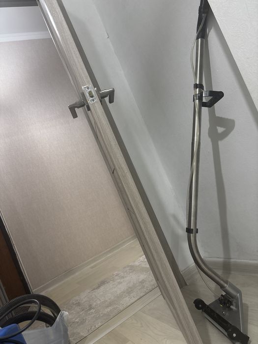 Моющий пылесос для химчистки (профессиональный ковровый пылесос)