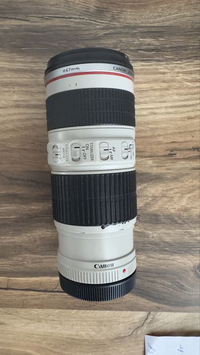 Obiectiv Canon EF 70-200mm f4 varianta IS