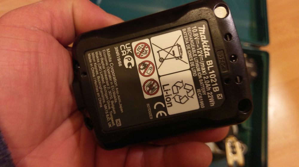 Makita ударен винтоверт