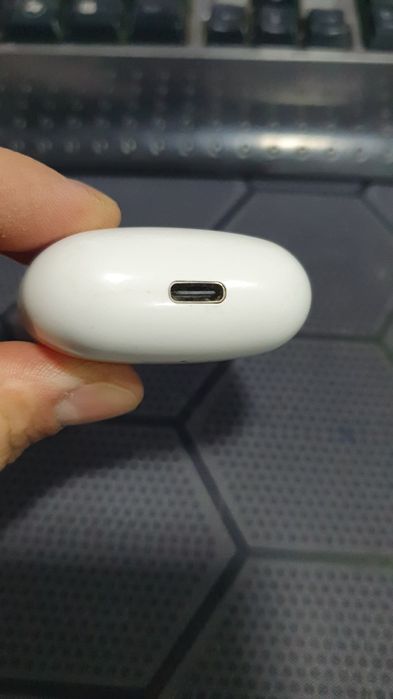 LENOVO (BEIJING) case ni o‘zi, naushniki yo‘q. 100% ishlaydi