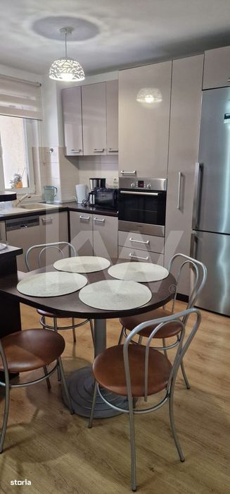 Apartament 3 camere decomandat | 77 mp | 2 dormitoare | 2 bai | Etaj 2