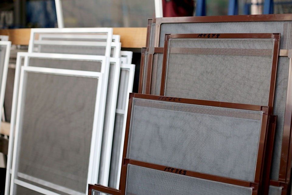 Потолочные карнизы & москитные сетки