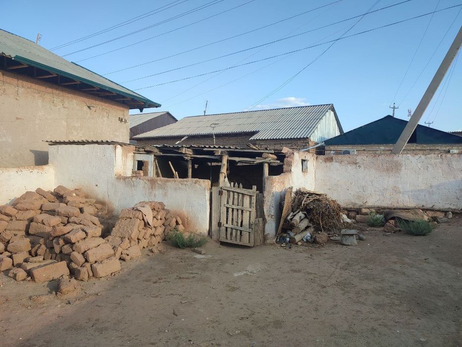 Уй сотилади Янги Зарафшон
Сотилади
Ер майдони 6 суток.



Те