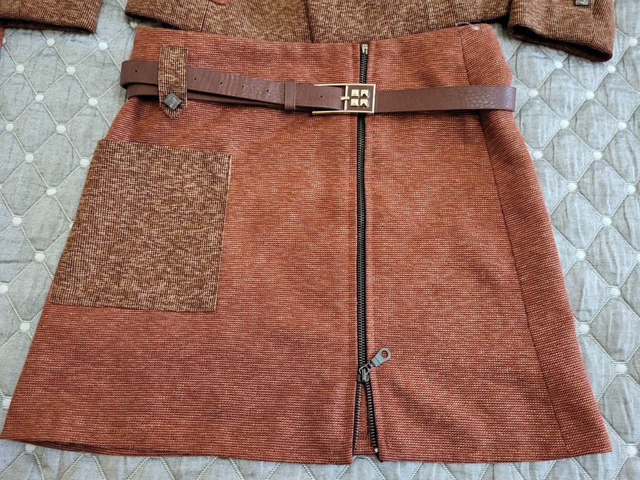 Красивая классическая тройка