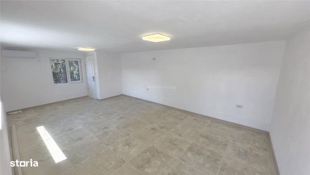 Oravita, Spatiu Comercial, Zona Piata, Usor Negociabil