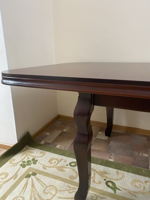 Стенка, стол стулья