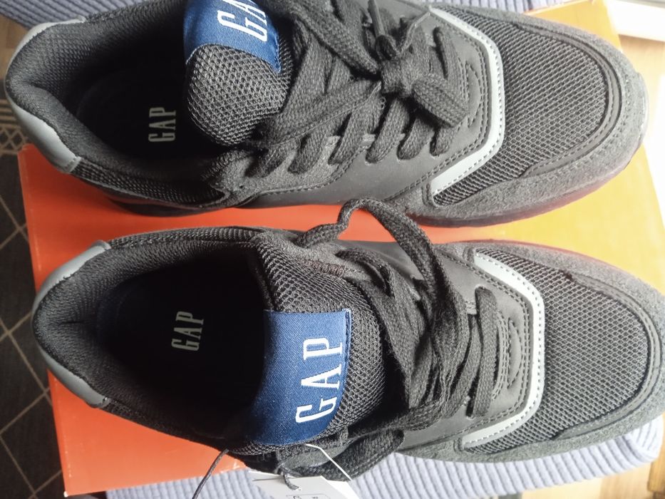 Маратонки GAP 40-40.5