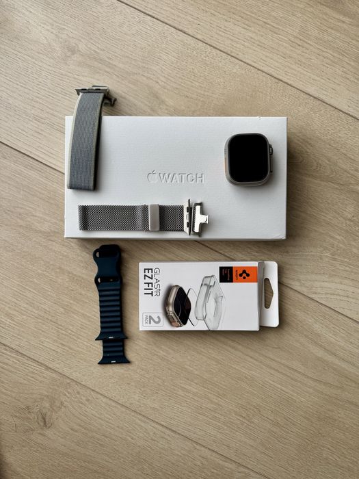 Apple Watch ULTRA 2 + folii + 3 curele (garantie Aprilie 2026)