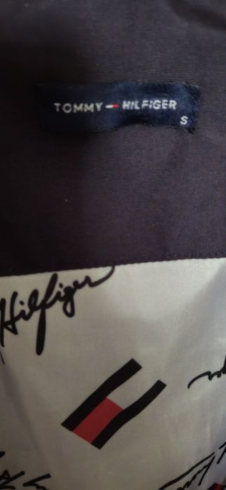 Продам ветровку  подрастковую