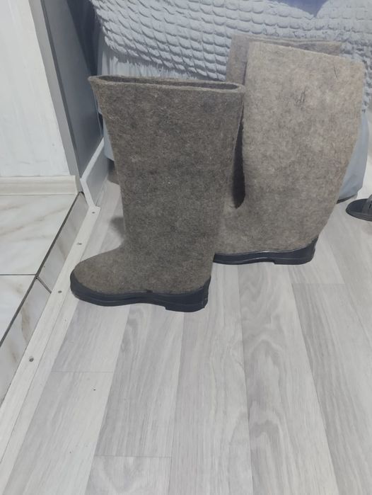 Продам спец одежду и обувь