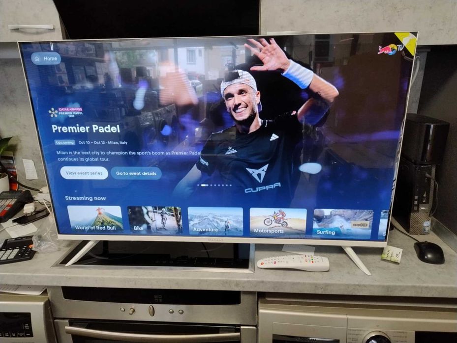 *Ново* Чисто нов Бял Смарт Телевизор Diamant 43 инча Full HD