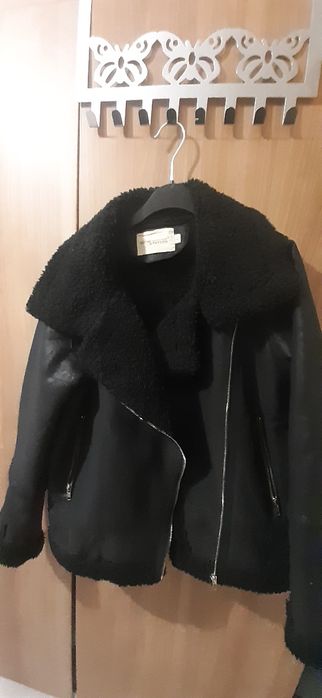 Vand geaca de iarna neagra  imblanita