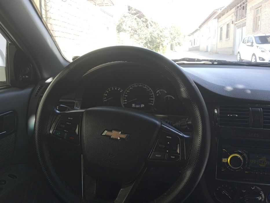 Jentra sotiladi naxtga