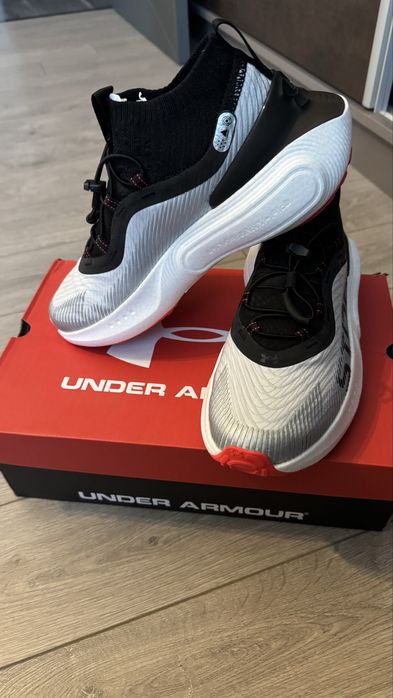 Маратонки UNDER ARMOUR Phantom 4 Storm