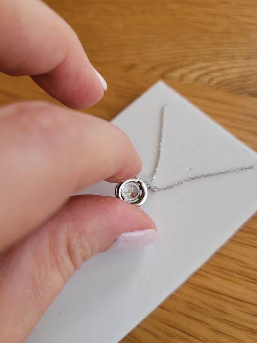 Сребърно колие с висулка