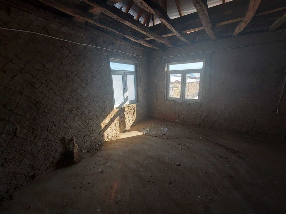 Продава се Къща в с. Пресиян, Област Търговище - 100 кв.м за 281 €/кв.м - Снимка #7