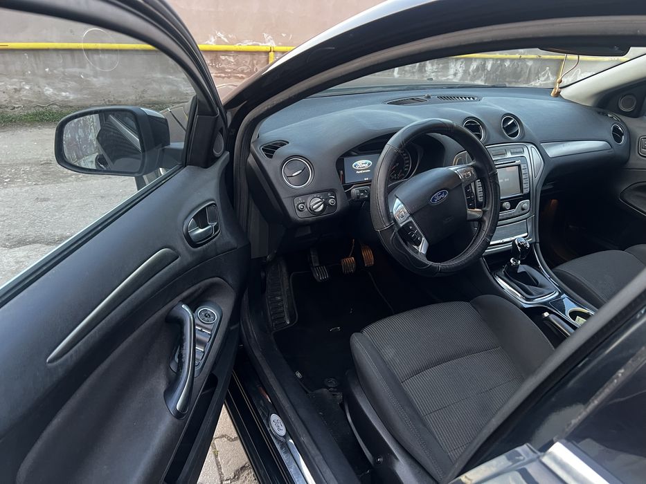 Ford Mondeo 2.0 TDCi 140CP 2010/ stare foarte buna