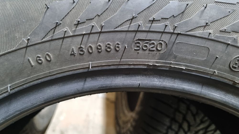 Nokian Wr Snowproof 205/60/16