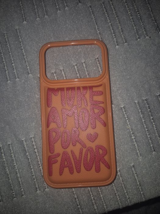 Iphon 17 pro кейс
