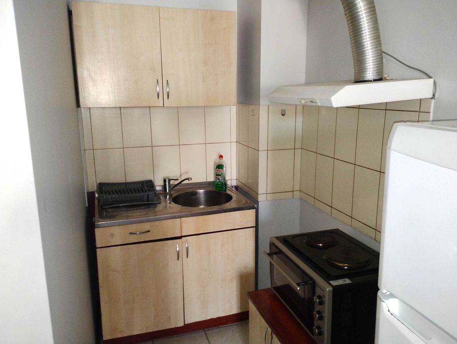 Дава се под наем Едностаен апартамент в Бургас, Център - 35 кв.м за 125 € - Снимка #3