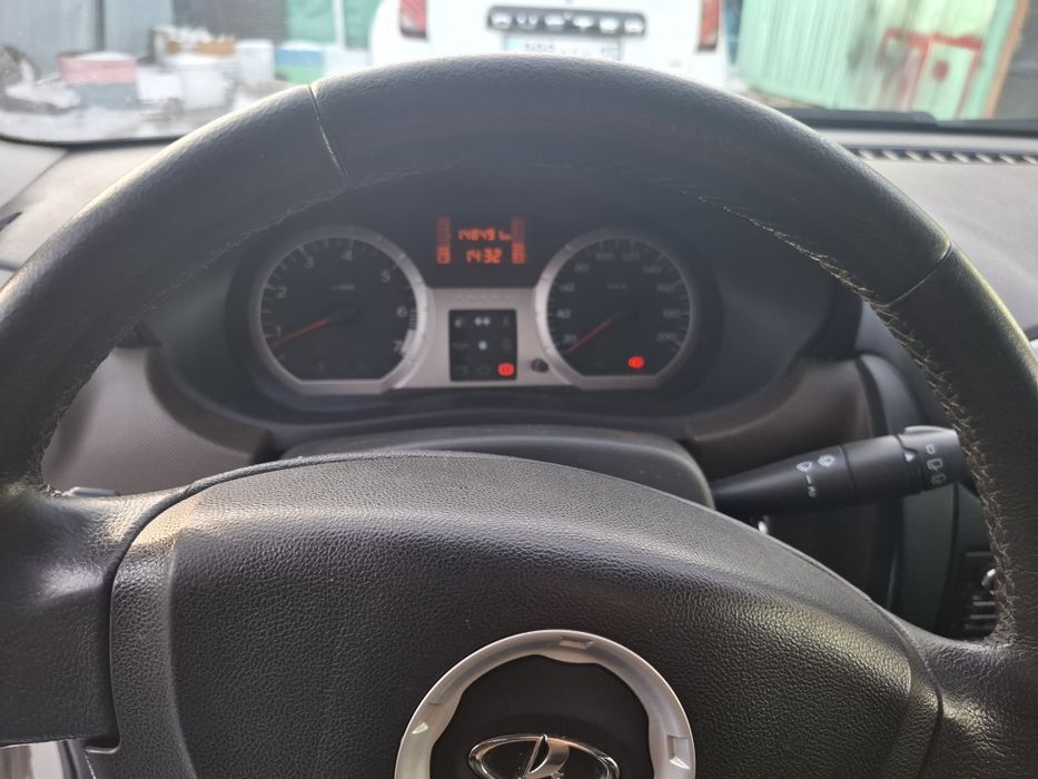 Продам лада ларгус