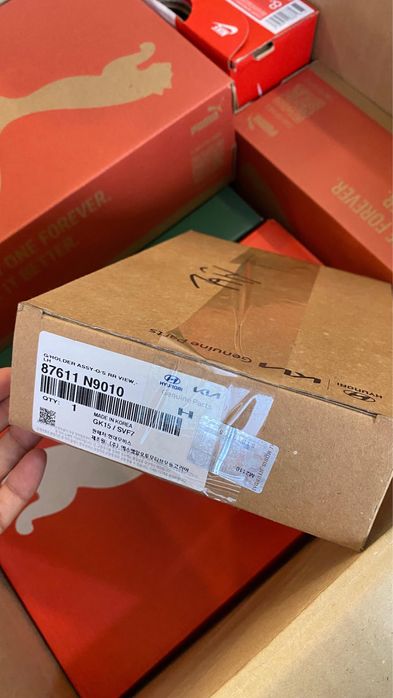 Продам зеркало на хюндай тусан()левая сторана оригинал и правая.