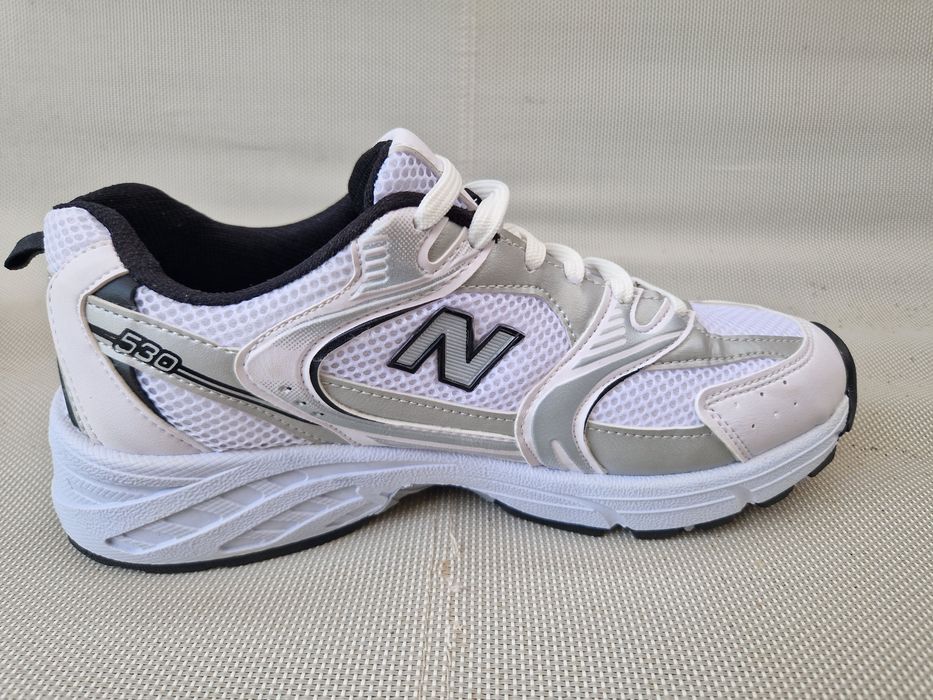 New  Balance.  Маратонки