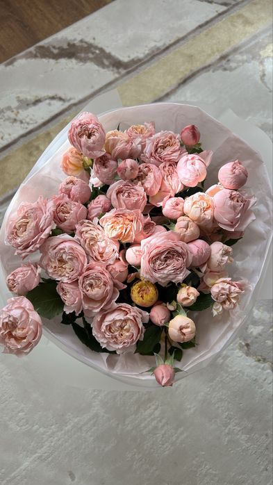 Цветы пионовидные розы