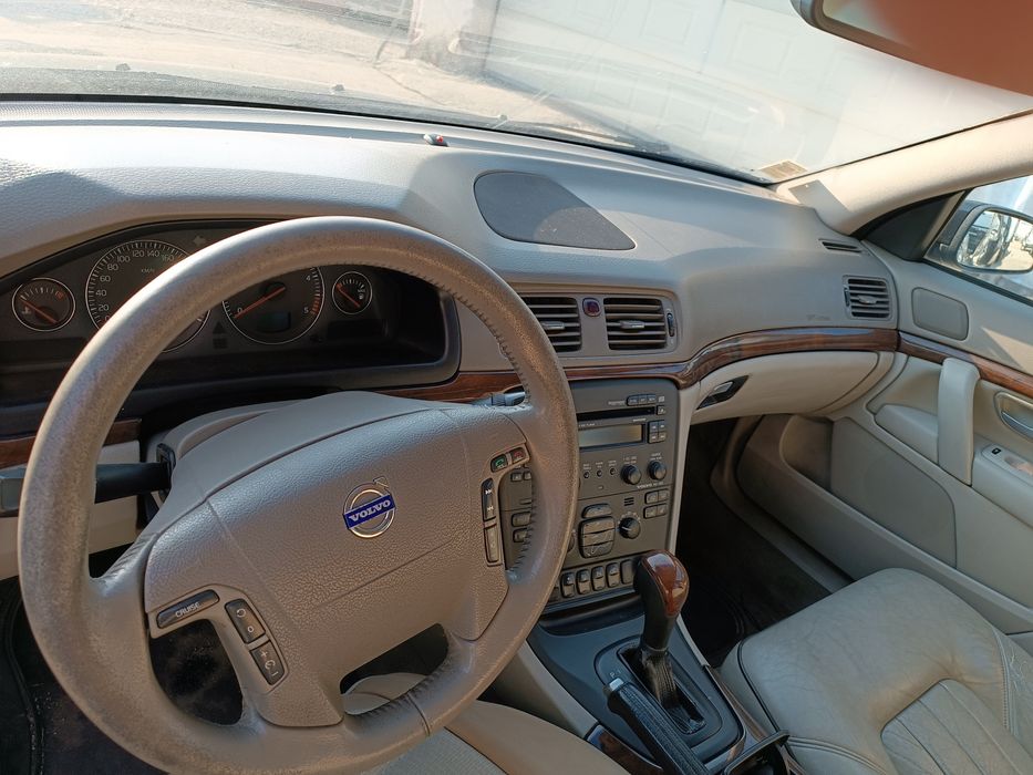 Продавам Волво s 80 на части