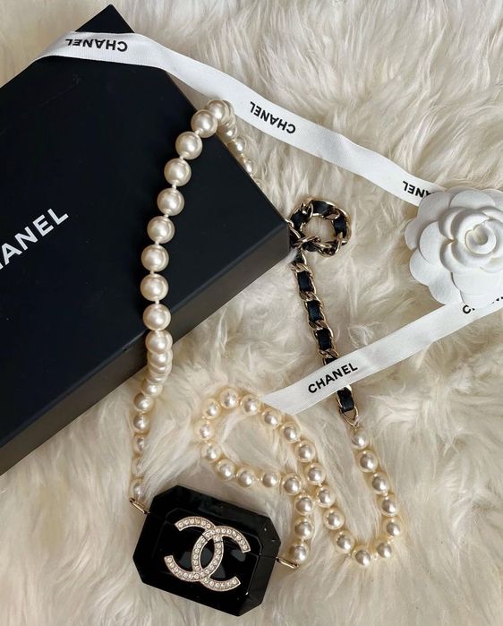 CHANEL чанта мини
