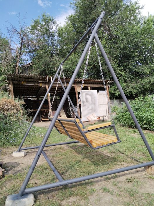 Продам садовые качели