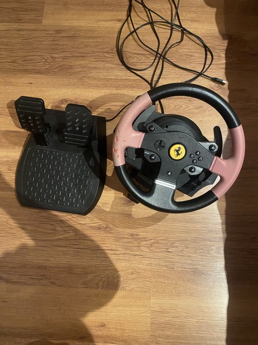 Волан с педали trustmaster t150 ferari
