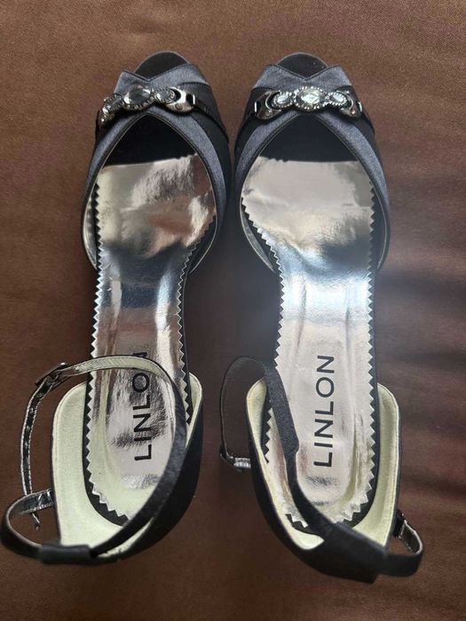 Летни обувки на ток