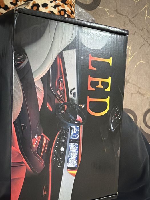 Амбиентно осветление за автомобил