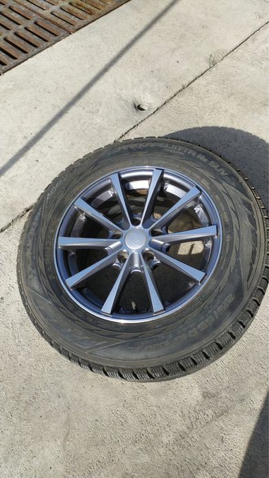 Б/у диски ,отличном состоянии ,с резиной.