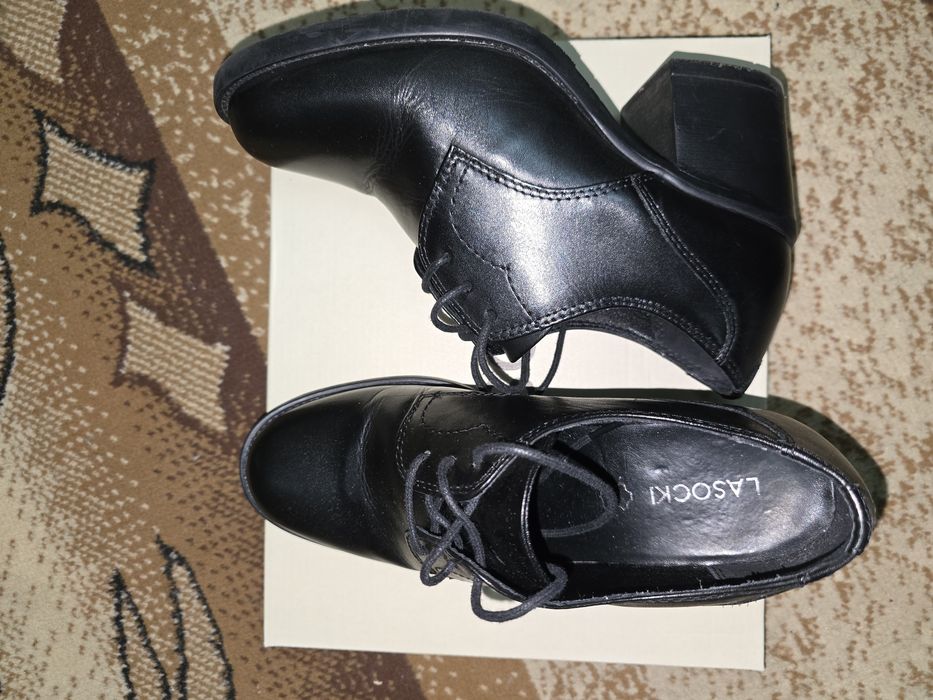 Дамски обувки Lasocki