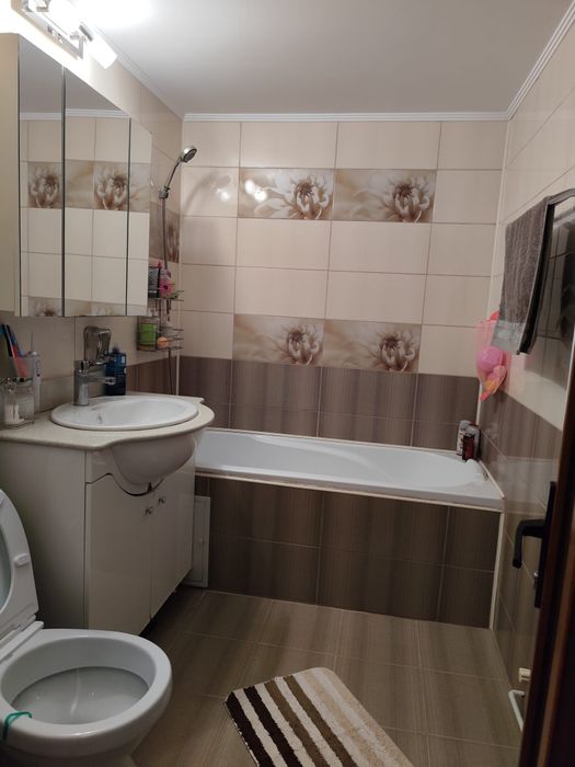 Apartament cu 4 camere Bloc 60 Scara C