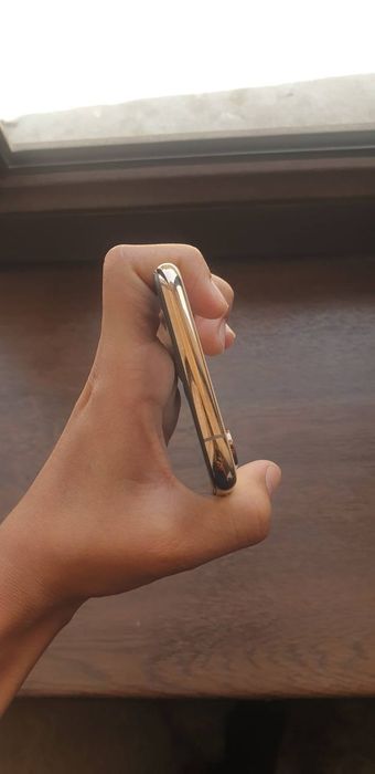 iPhone xs xolati idyal