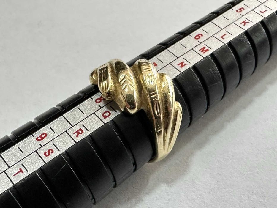 Продавам дамски златен пръстен 14K (585), 2.66 г