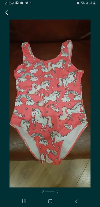 Продам купальник на девочку 7-9 лет.