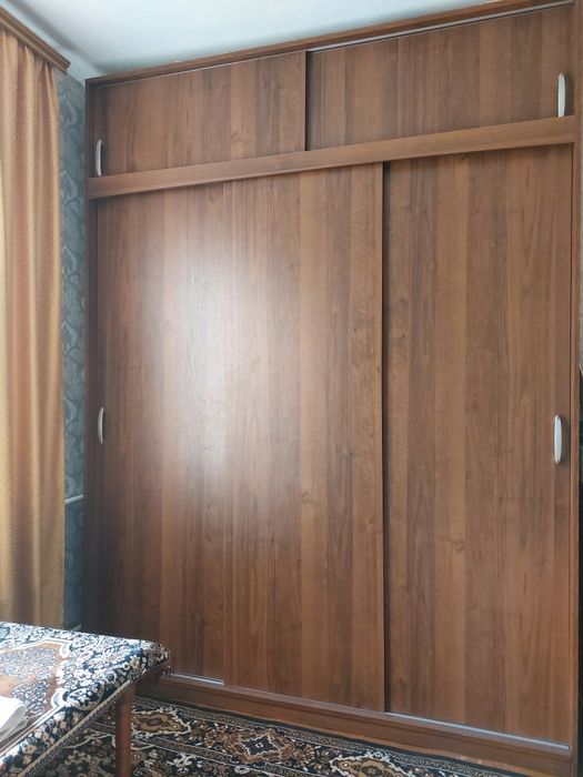 Шкаф купе в хорошем состоянии