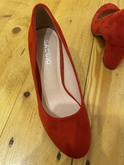 Pantofi cu toc, rosii